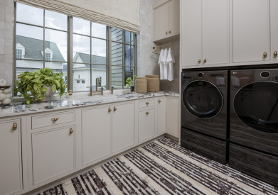 LAUNDRY-ROOM