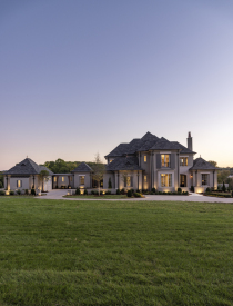 Sipple-Parade-Home-11